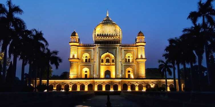 Night Tour of Delhi