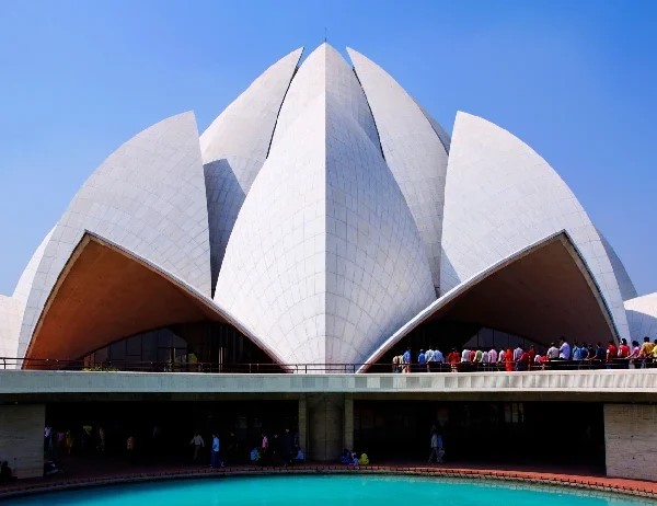 Delhi Temples and Spiritual Sites Tour – 6 Hours