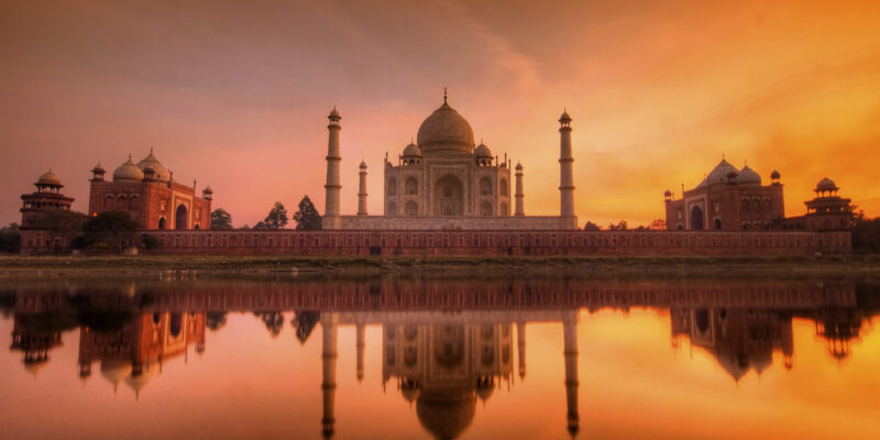 Sunrise Taj Mahal Tour From Delhi